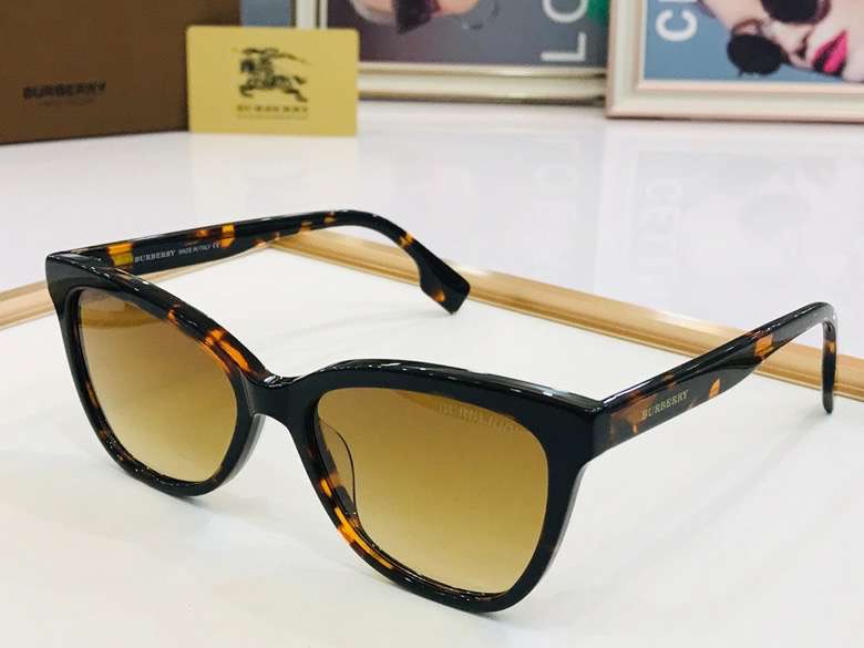 Picture of Burberry Sunglasses _SKUfw49883330fw